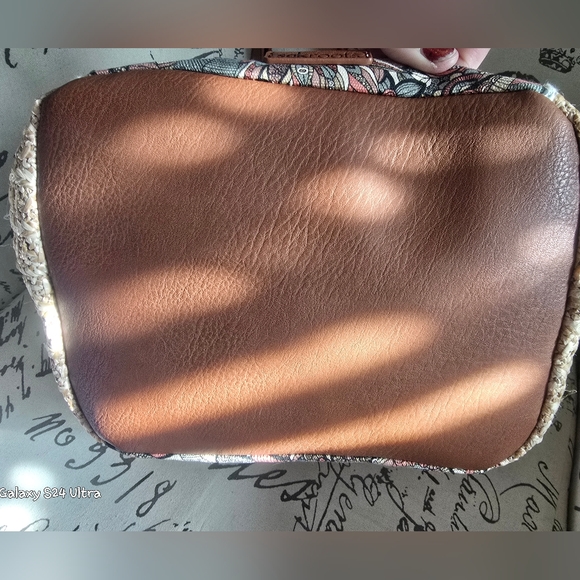 Sakroots Roma Owl Floral Shopper Tote NWT with Owl bag Charm - Picture 5 of 16